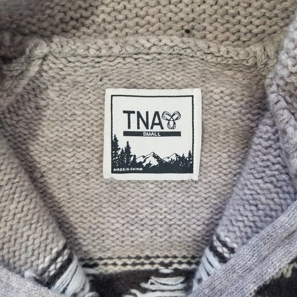 Aritzia TNA Zip Cardigan Sweater - Picture 9 of 9